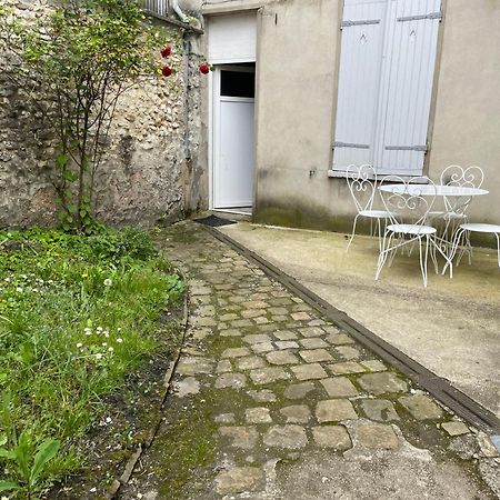Studio Saint Ayoul Provins Exterior foto